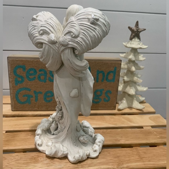 Coastal beach holiday decor- Star fish tree, holiday sign, and sea angel. - Picture 3 of 15